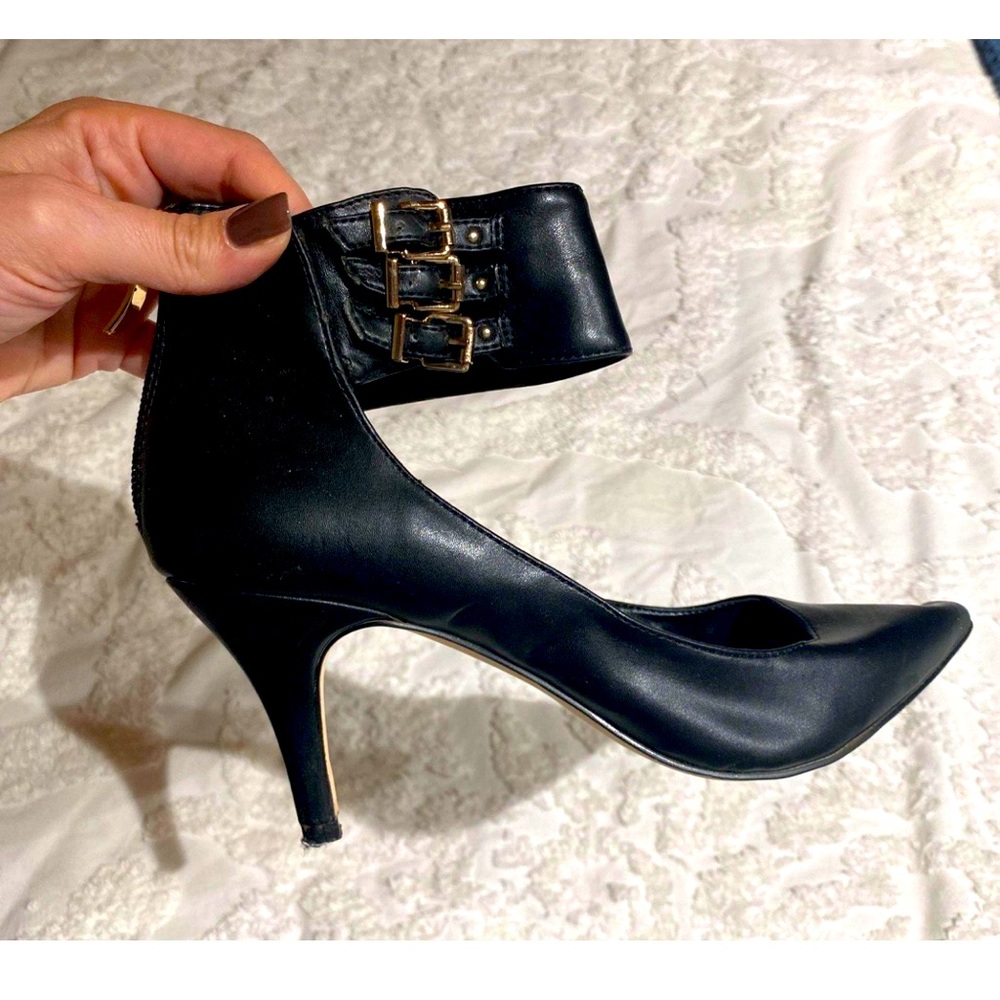 Bcbg black heels